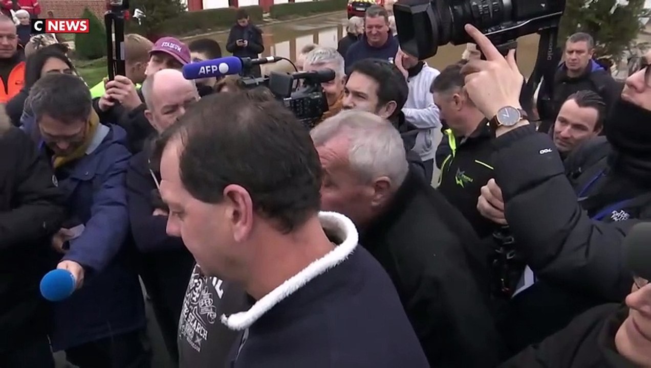 Inondations et crues dans le Pas-de-Calais: Lors de son déplacement, le ministre de la Transition écologique vivement interpellé par un habitant: "On vit comme des chiens depuis 2 mois!"