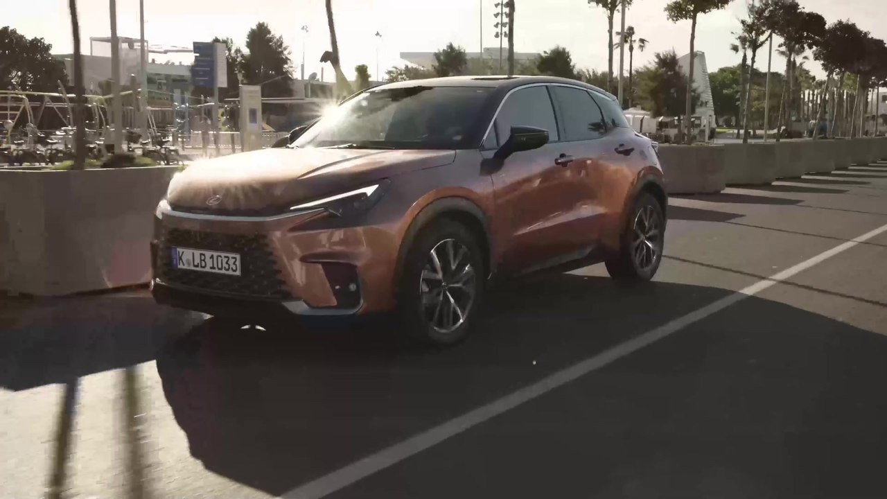 The new Lexus LBX in Sonic copper bi-tone Driving Video - video Dailymotion