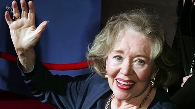 L'actrice emblématique de 'Mary Poppins', Glynis Johns, s'éteint à 100 ans || Short News