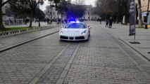 Ferrarili polis Sultanahmet'i yarış pistine döndürdü