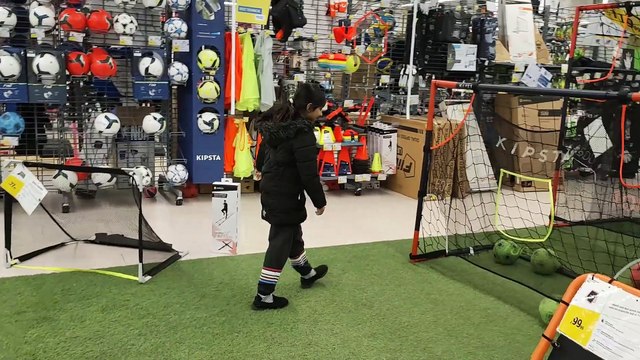 Come with me lets go shopping