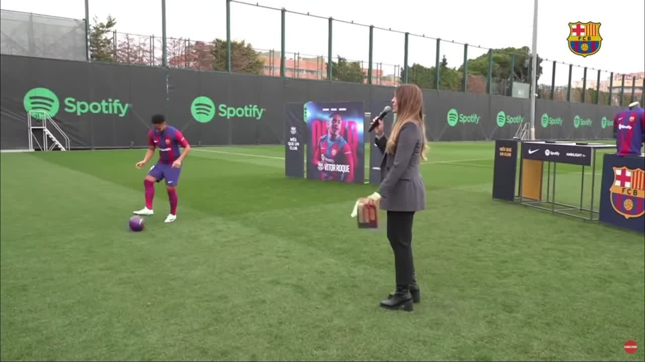 Los toques entre Vitor Roque y Rafa Yuste