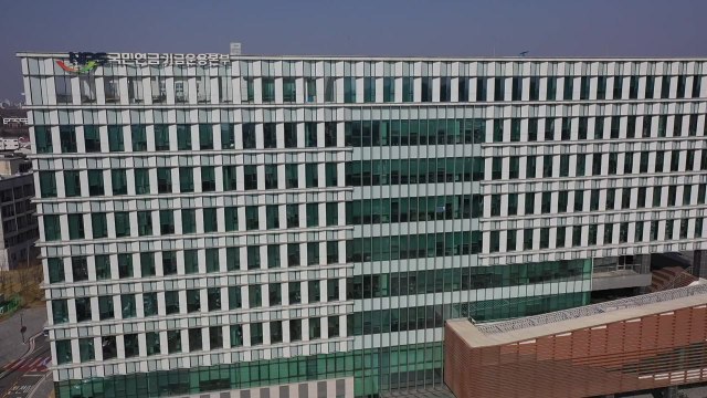 국민연금 지난해 100조 원 수익금...역대 최고 수익률 / YTN