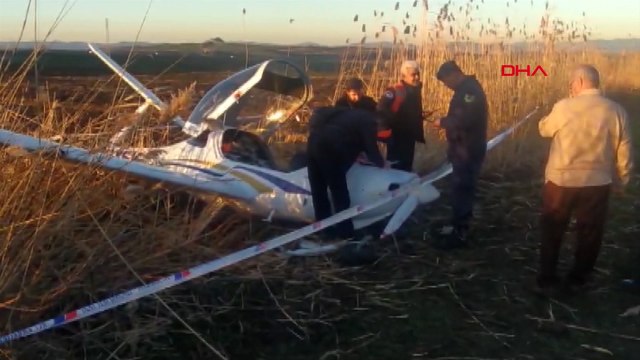 Bursa'da eğitim uçağı tarlaya zorunlu iniş yaptı