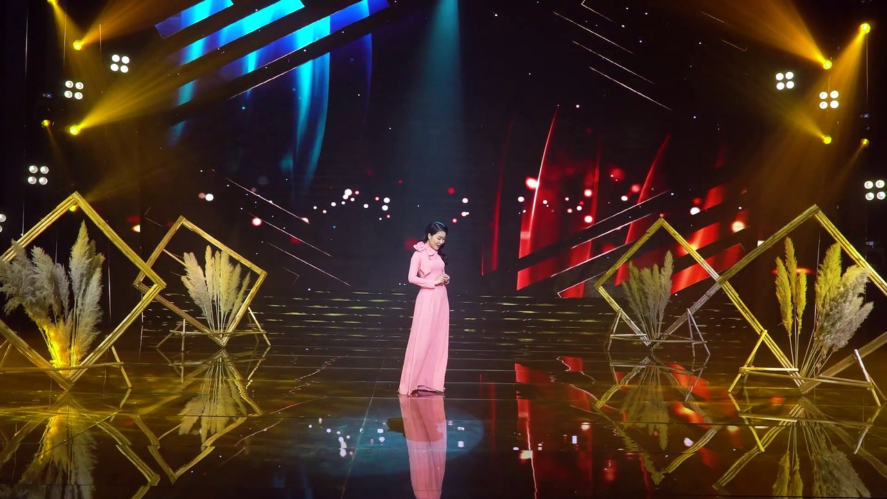 Nếu Được Làm Người Tình - Dương Ánh   Ca Sĩ Xinh Đẹp Giọng Hát Say Đắm Lòng Người   4K MV Official