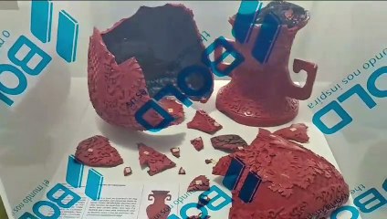 Câmara volta a expor objetos furtados e destruídos por vândalos no 8 de janeiro