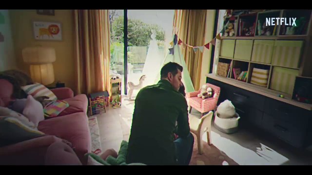 Bande-annonce de Double Piège. Cette nouvelle série explose tout sur Netflix et retourne le cerveau des abonnés, mais ça n'a rien d'une surprise