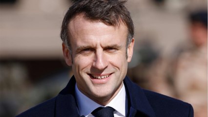 Emmanuel Macron en tenue de boxe, les internautes se moquent, "la mise en scène est pitoyable"