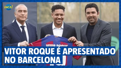 Após estreia no Barcelona, Vitor Roque é apresentado no CT