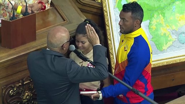 Parlamento de Venezuela ratifica a poderoso dirigente chavista como presidente