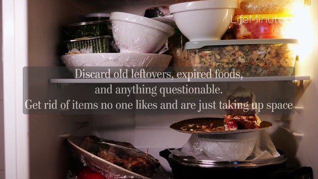 Step by Step Guide to Cleaning the Inside of Your Fridge