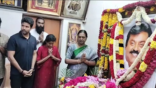 விஜயகாந்தின் வீட்டிற்கு நேரில் சென்று அஞ்சலி செலுத்திய நடிகர் சிவகார்த்திகேயன்