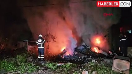 Adana'da Hurda Demir Deposunda Yangın Çıktı