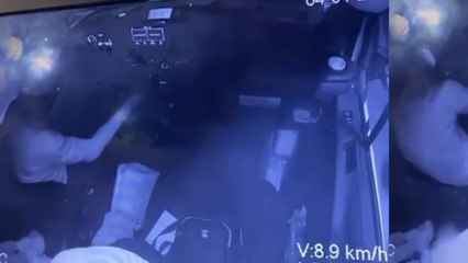 Kadıköy'de kaçırılan servisin içinden yeni görüntüler: Panik anları kamerada