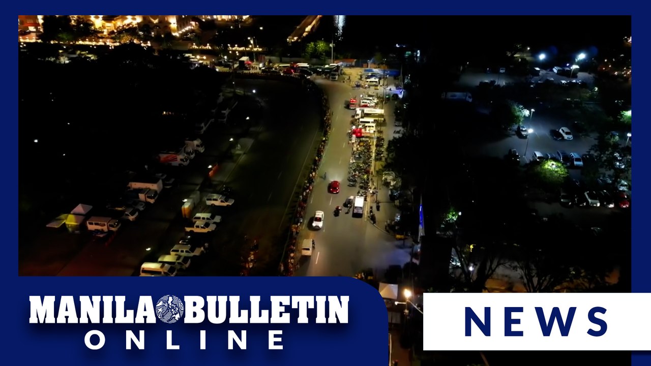 Long line seen for the traditional Black Nazarene "Pahalik"