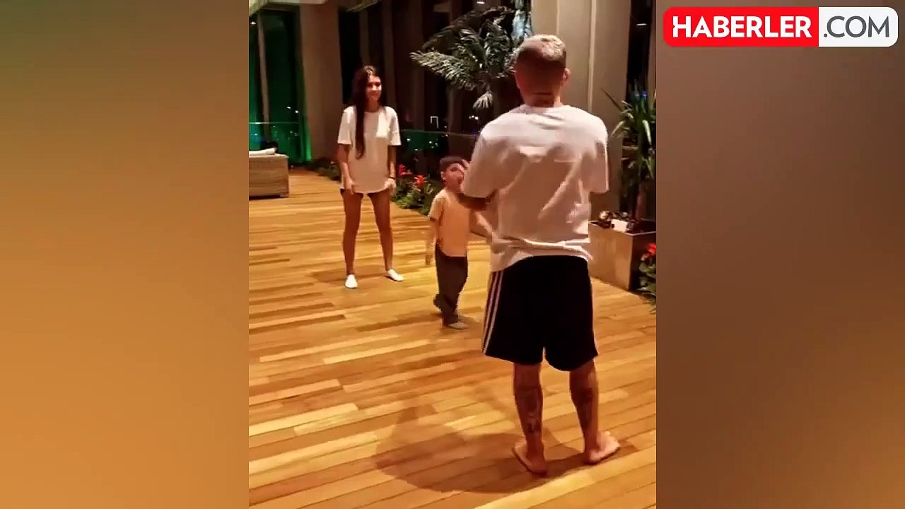 Büyük aşk bitti mi? Devrim Özkan ve Torreira birbirini takipten çıktı