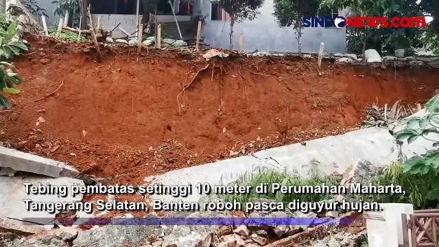 Diguyur Hujan, Tebing Pembatas Roboh Timpa Rumah dan Kendaraan Warga