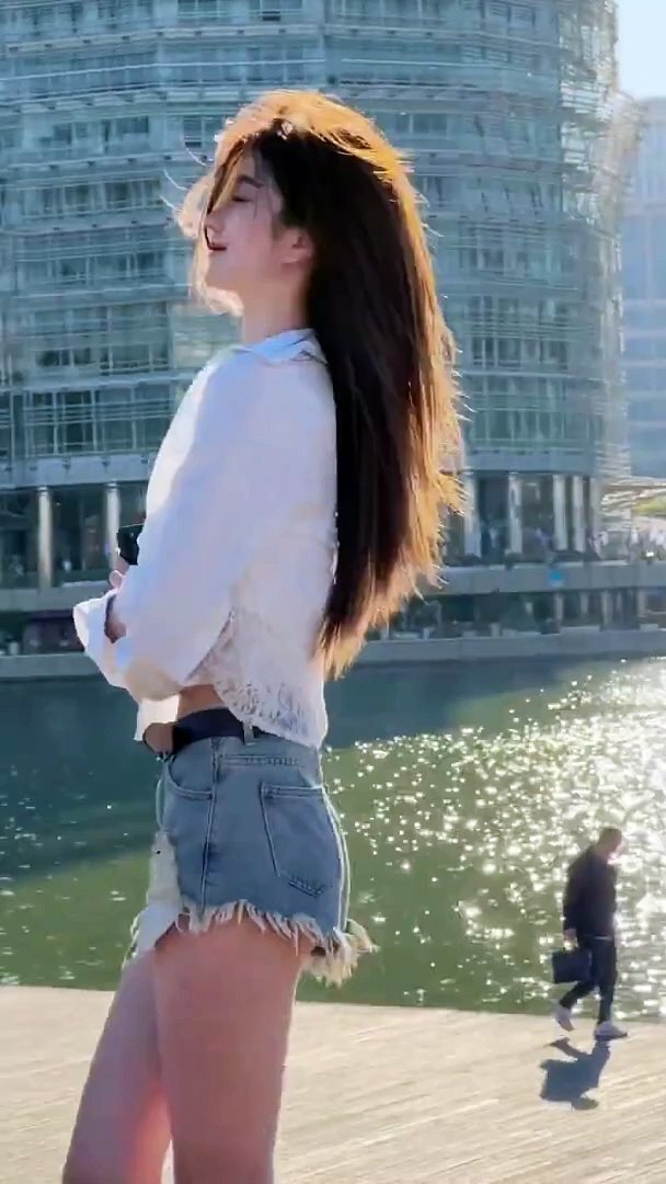 ⁣Beautiful Chinese Girls【紫薇】