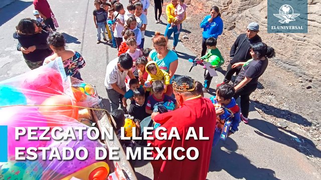 Por Día de Reyes trabajadores de la Nueva Viga reparten juguetes a niños de escasos recursos