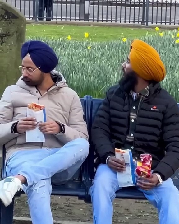 Sharing is caringwait for the end #funny #comedy