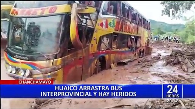 Chanchamayo: pasajeros salvan de morir luego que huaico arrastrara bus en el que viajaban