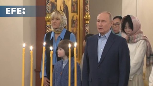 Putin recibe la Navidad ortodoxa en compañía de familiares de soldados caídos en Ucrania