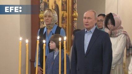 Putin recibe la Navidad ortodoxa en compañía de familiares de soldados caídos en Ucrania