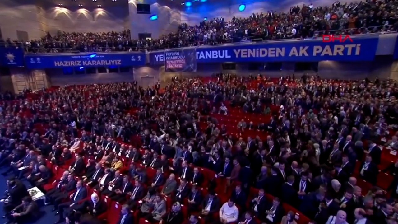İşte AKP'nin yeni seçim şarkısı, aday tanıtımında çalındı...