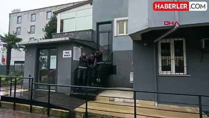 Ümraniye'de Kaldırımda Yürüyen Kadın Bıçaklı Saldırıya Uğradı