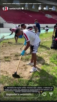 Torcedores do Santa Cruz fazem mutirão para limpeza no arruda