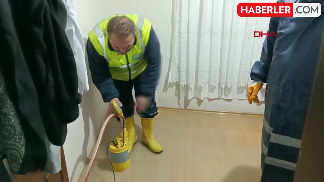 Bursa'nın Yıldırım ilçesini fırtına ve sağanak yağış vurdu