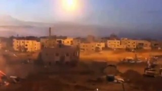 الجيش الإسرائيلي ينسف مربعاً سكنيأ كاملاً في خان يونس