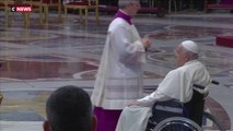 Le pape François à la rencontre de jeunes de banlieue parisienne