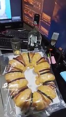 Скачать видео: 6 de enero de 2024 Rosca de reyes magos #celebracion #shorts #pan #tradicion #fiesta #chocolate epic