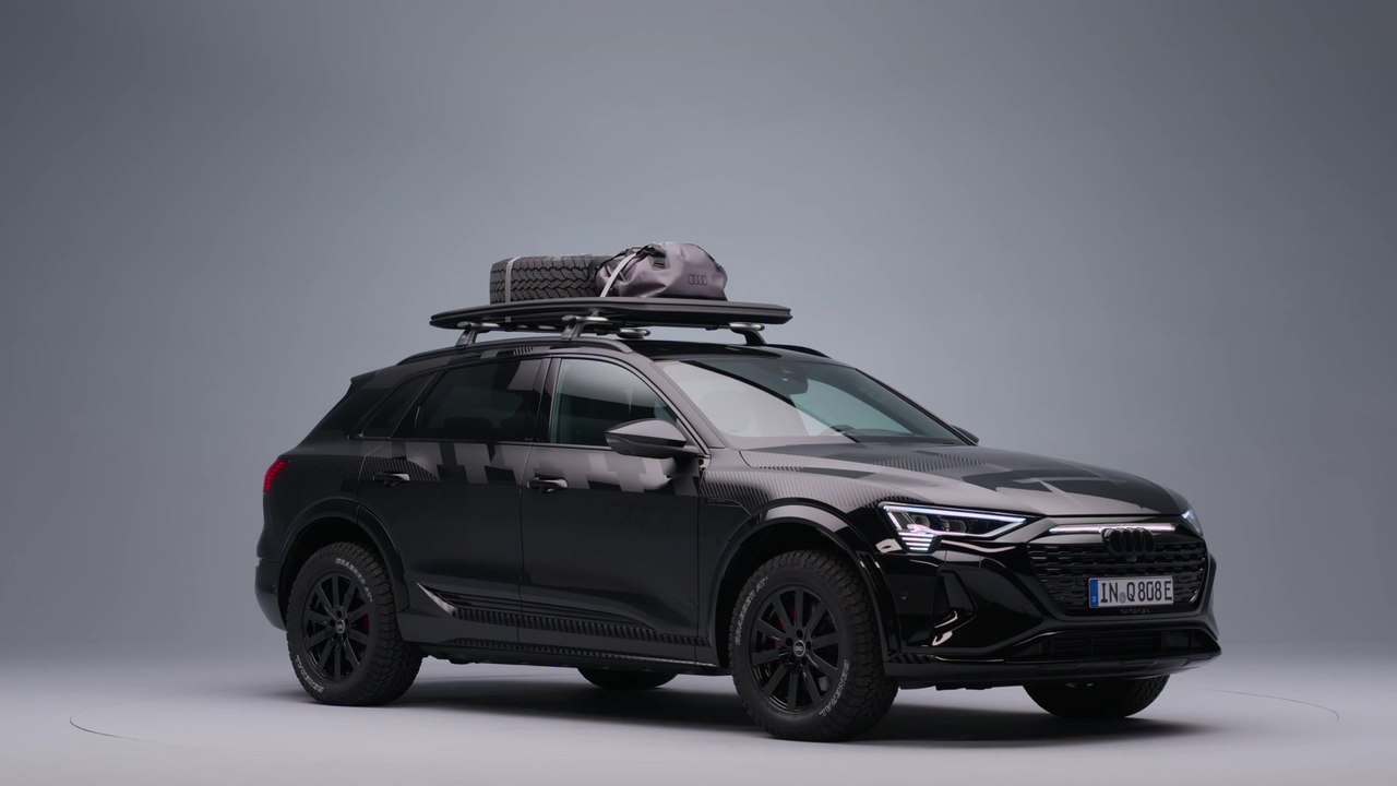 Souverän im Gelände wie auf der Straße - der Audi Q8 e-tron edition Dakar