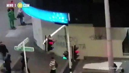 Vándalos dañaron cajeros en la Avenida Oriental de Medellín