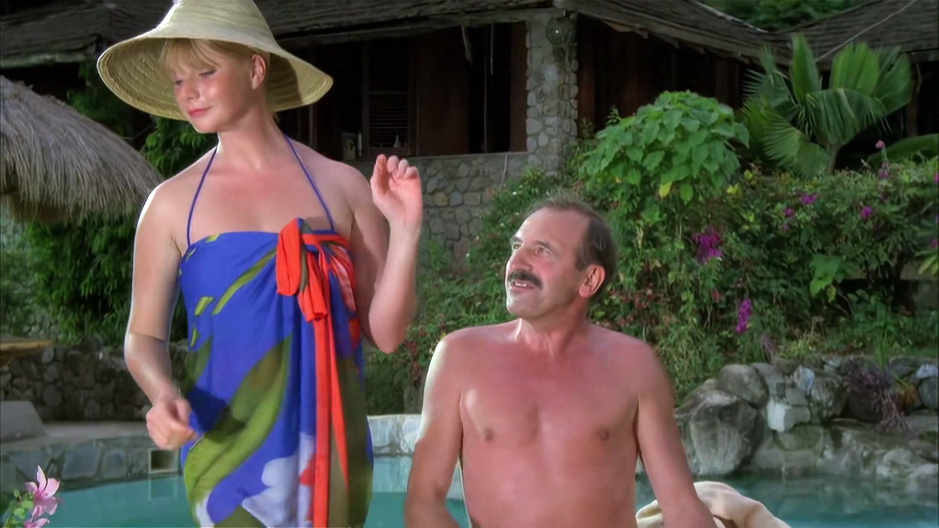 Water 1985 ‧ Comedy/Adventure  Starring Michael Caine, Valerie Perrine, Brenda Vaccaro, Leonard Ross