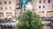 SNL  Jennifer Lopez conducira el show y Heidi Gardner intenta prender el arbol del Rockefeller Center Christmas Tree