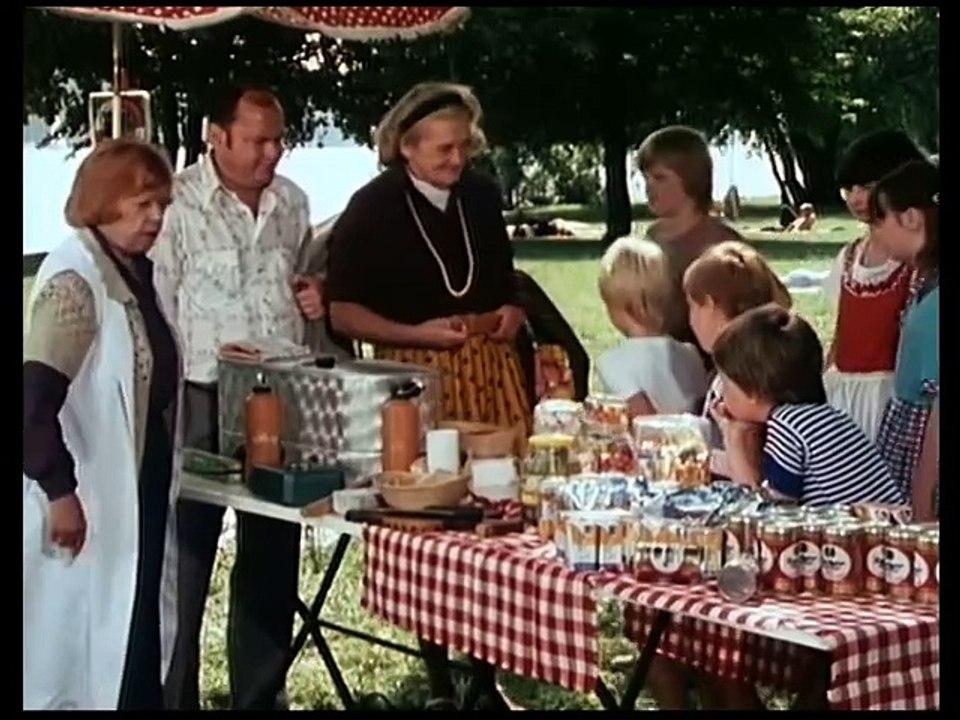 Drei Damen vom Grill - Ganze Serie - Staffel 2/Folge 1  'Aus Null mach drei' -  1980