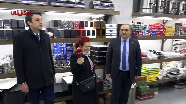 Vatan Partisi İBB Adayı İbrahim Okan Özkan Zeytinburnu'nda esnafla buluştu