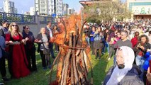 Mersin Cemevinde Newroz coşkusu | AKD Genel Başkanı, “Cemevlerine mescit yapılsın” teklifine tepki gösterdi