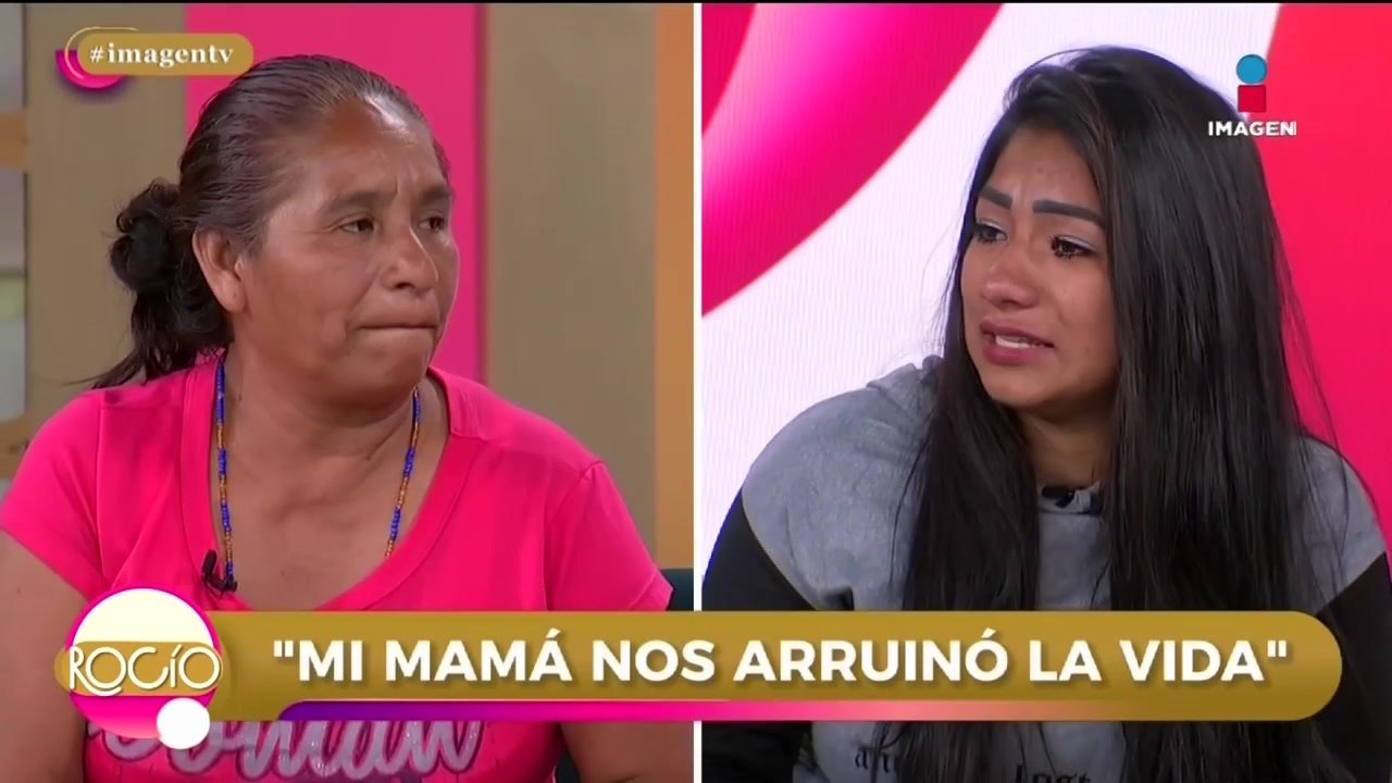 ‘Mi madre nos abandonó por 15 AÑOS y quiere que la perdone’ | Rocío a tu lado