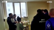 Russia, civili evacuati da Belgorod ricevono rifornimenti