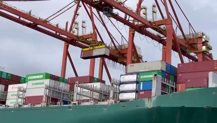 01-11-21 Bien merecido Team Medellín EPM celebro titulo del Clasico RCN con un paseo por el puerto de Buenaventura (1)