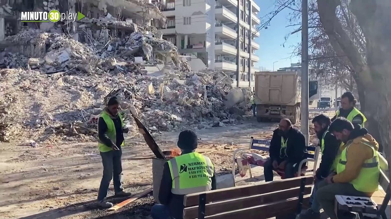 Sube a más de 36.000 el número de fallecidos en Turquía por los terremotos