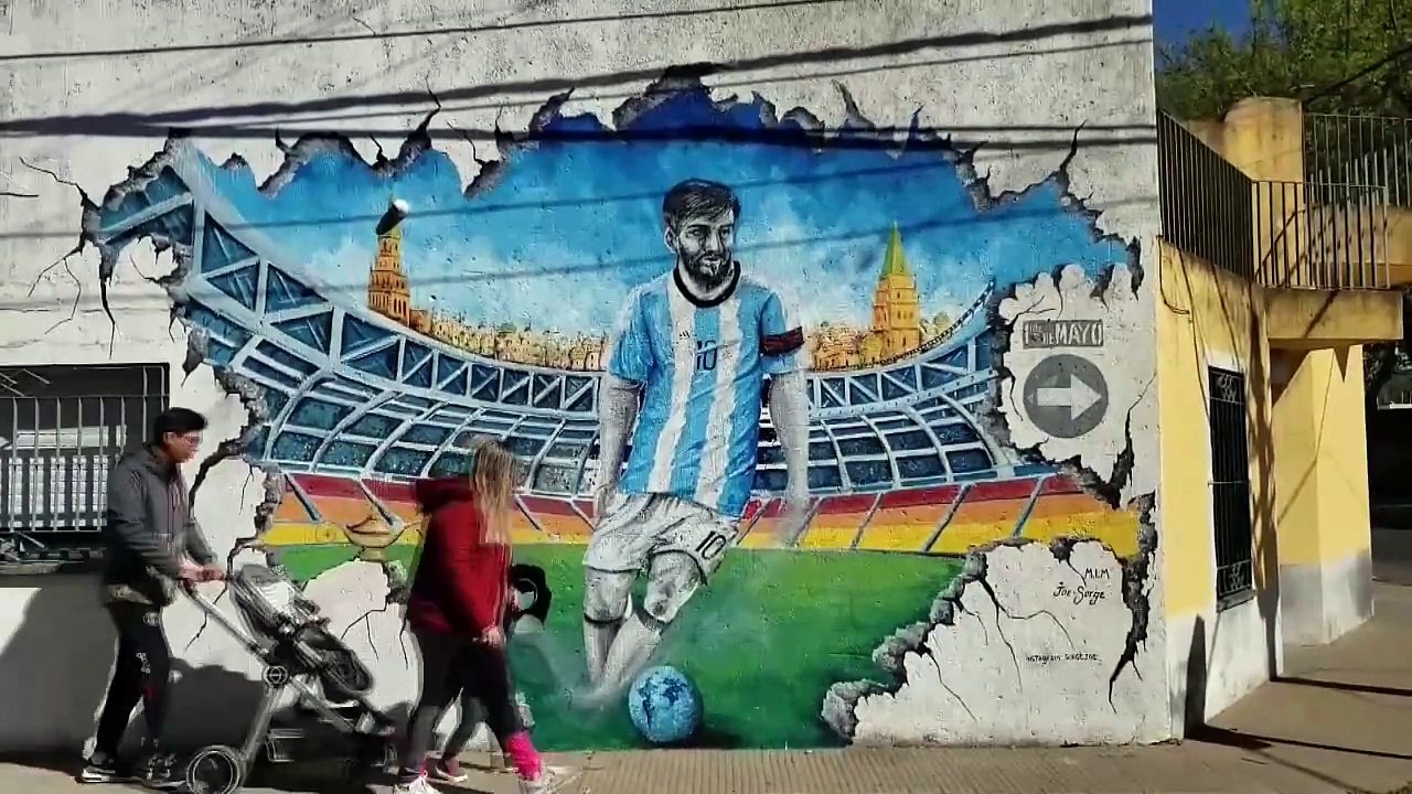 Murales de Lionel Messi le ponen color a Rosario, su patria chica