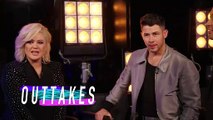 Nick Jonas' Full Name, Blake's Chicken Hair and More - The Voice Blind Auditions 2020 Outtakes