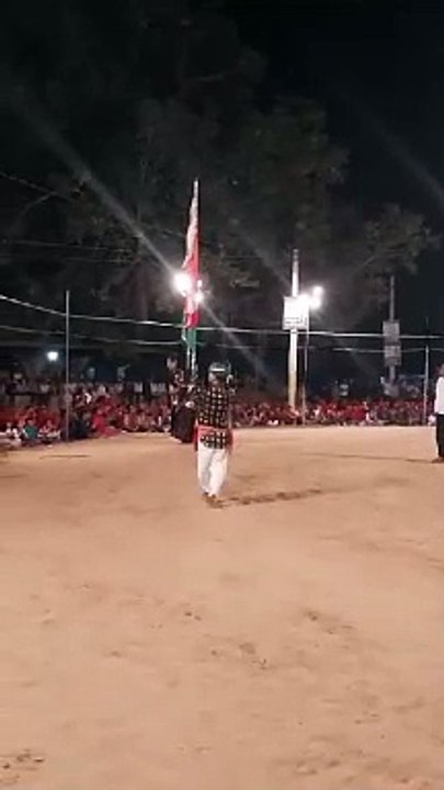 मौत का लाइव वीडियो: नाचते हुए हाईटेंशन लाइन की चपेट में आया कलाकार, झुलसने से मौके पर ही मौत