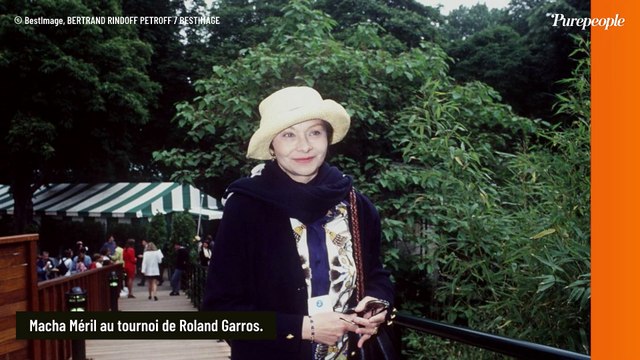 MAISON DE STARS Macha Méril : Pierres blanches et cheminée monumentale, sa maison à Montréal... beauté du Gers