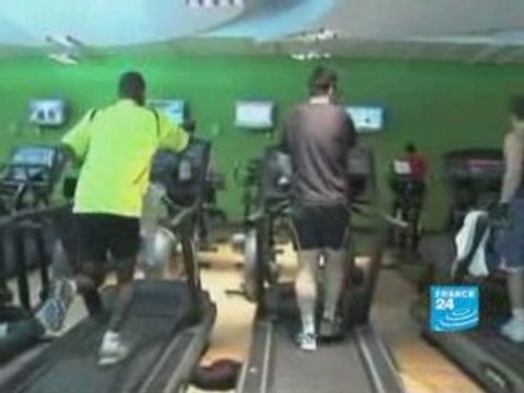 Manage a football club, in just a few clicks